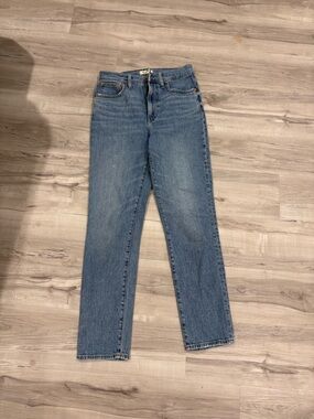 Madewell Straight-Leg Women's Jeans in Medium Blue Wash
